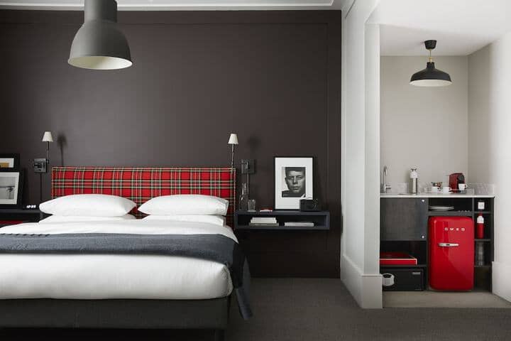 Room 8 of 49
