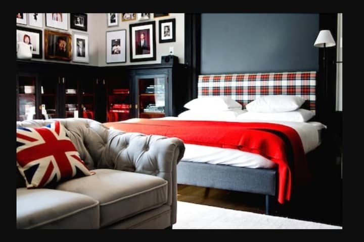 Room 21 of 49